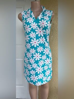 Lulu-B Teal Floral Shift Dress with White Daisies and Pink Centers